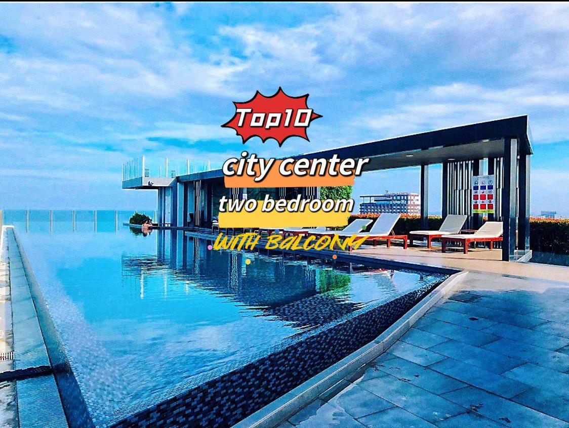The Base Seaview Holiday Inn Pattaya Exterior foto