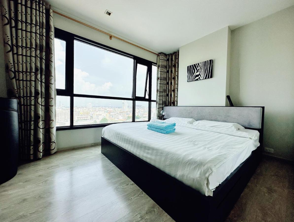 The Base Seaview Holiday Inn Pattaya Exterior foto