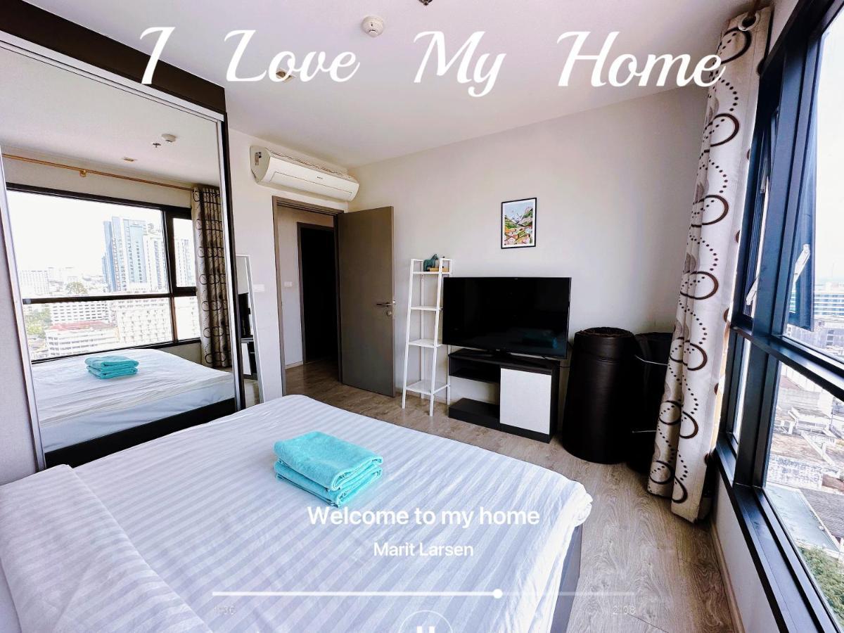 The Base Seaview Holiday Inn Pattaya Exterior foto